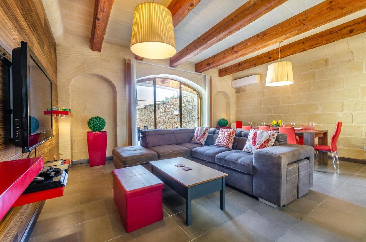 A Popular Pet Friendly Villa With A Pool, Gozo Xaghra Exterior photo